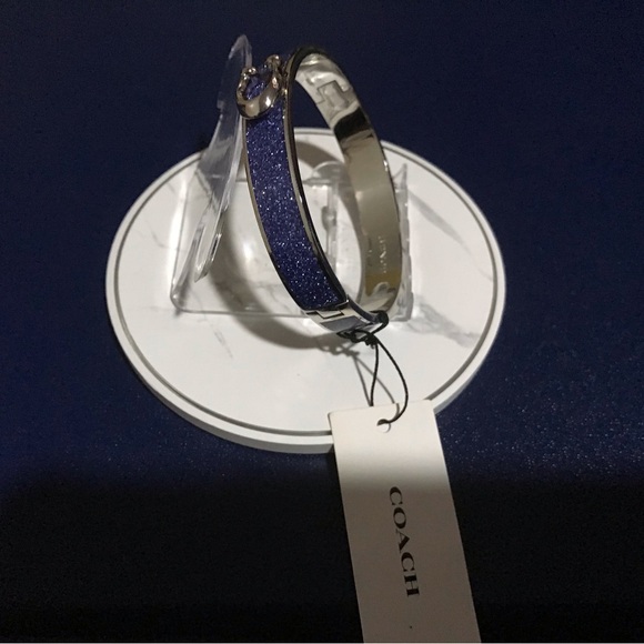 COACH BRACELET, SIGNATURE PUSH HINGED BANGLE - Picture 5 of 9